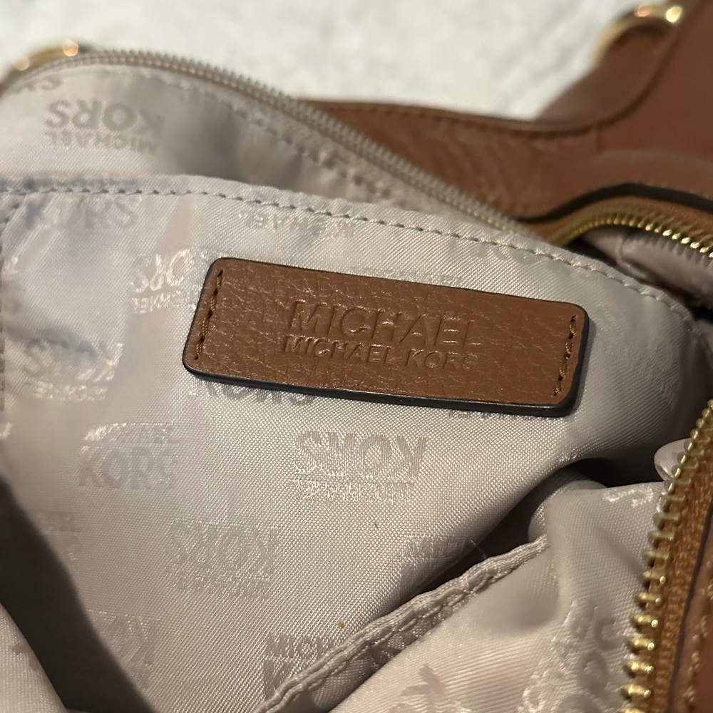 Michael Kors Cognac Pebbled Leather Shoulder Tote with Gold Hardware - Picture 7 of 7